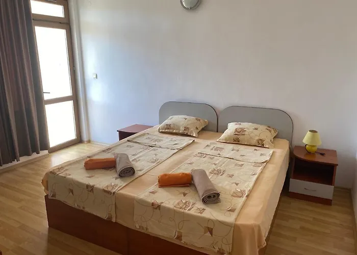 Atanasov 1 3* Πριμόρσκο